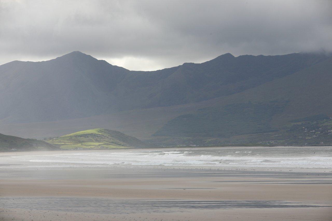 tralee-bay-beach-walk-kerry-ireland-activeme-ie