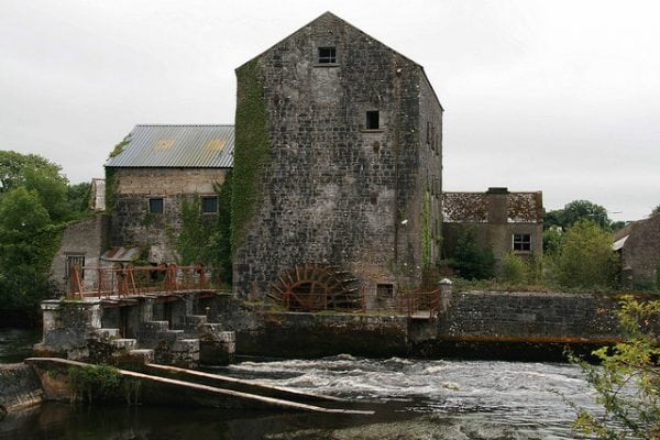 The Suck Valley Way offers a truly tranquil walking experience, meandering along the banks of the River Suck, with its numerous lakes and drainage channels. The Suck Valley Way - Sentiers de grande randonne - Ireland