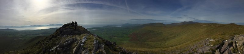 Croaghskearda Ridge with view over Dingle Bay on the Wild Atlantic Way